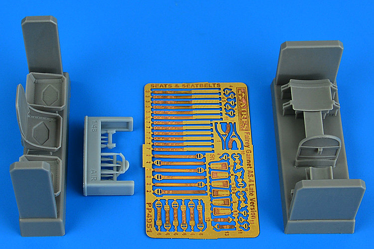 1/48 Fairey Gannet AS.4 seats late (AIRF)